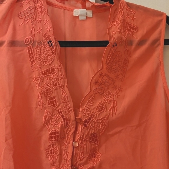 Tobi - Lace Blouse *worn once* - Picture 3 of 5